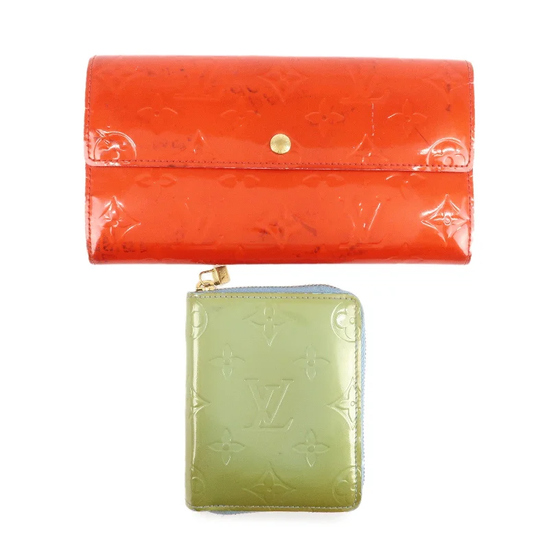 Louis Vuitton crossbody bags in a bold red color for a statementLouis Vuitton Monogram Vernis Set of 2 Wallet M91173 M91016