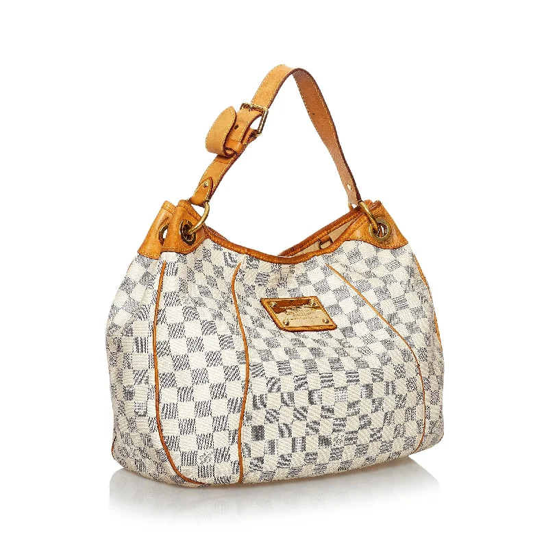 Louis Vuitton Twist bags with a contrast - colored interior for visual interestLouis Vuitton Damier Azur Galliera PM (29941)