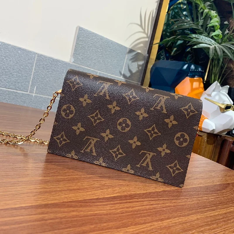 Ladies Louis Vuitton Petite Malle bags with a star - shaped charm for cutenessLouis Vuitton Flore Chain Wallet