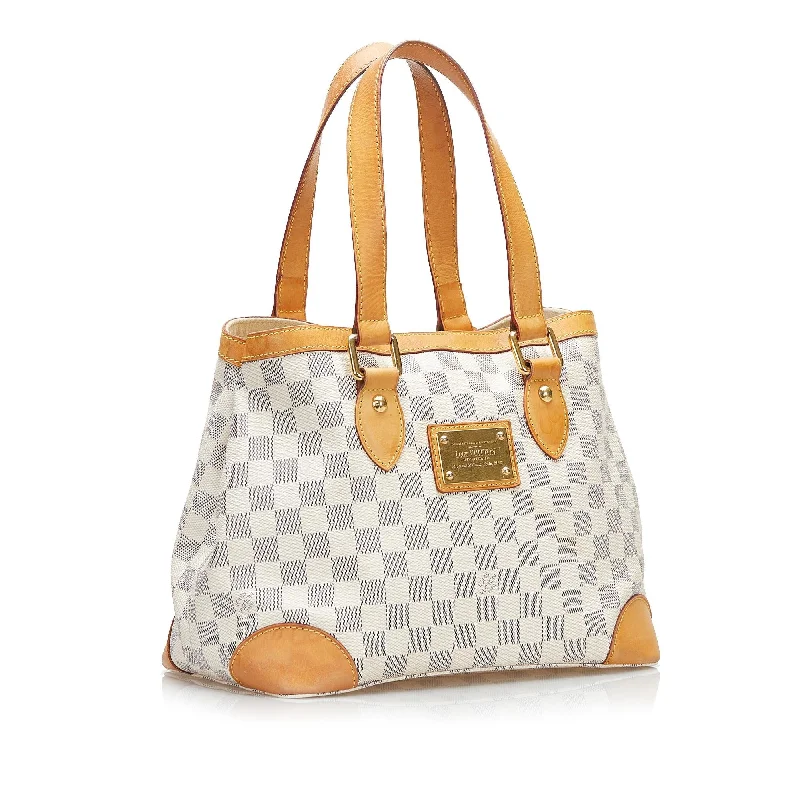 Louis Vuitton bags with a chain - link trim and a leather body for a modern edgeLouis Vuitton Damier Azur Hampstead PM 36511)