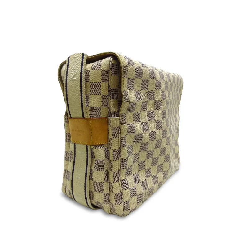 Louis Vuitton Speedy bags in monogram canvas for a classic lookLouis Vuitton Damier Azur Naviglio (9ZV4oH)