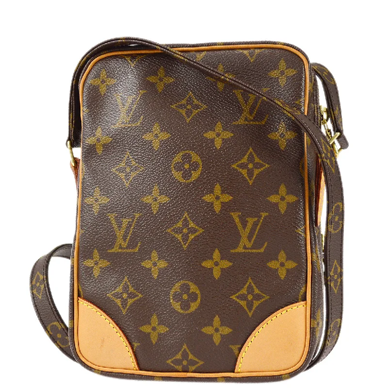 Louis Vuitton crossbody bags with a keychain holder for practicalityLouis Vuitton 2002 Monogram Amazon M45236