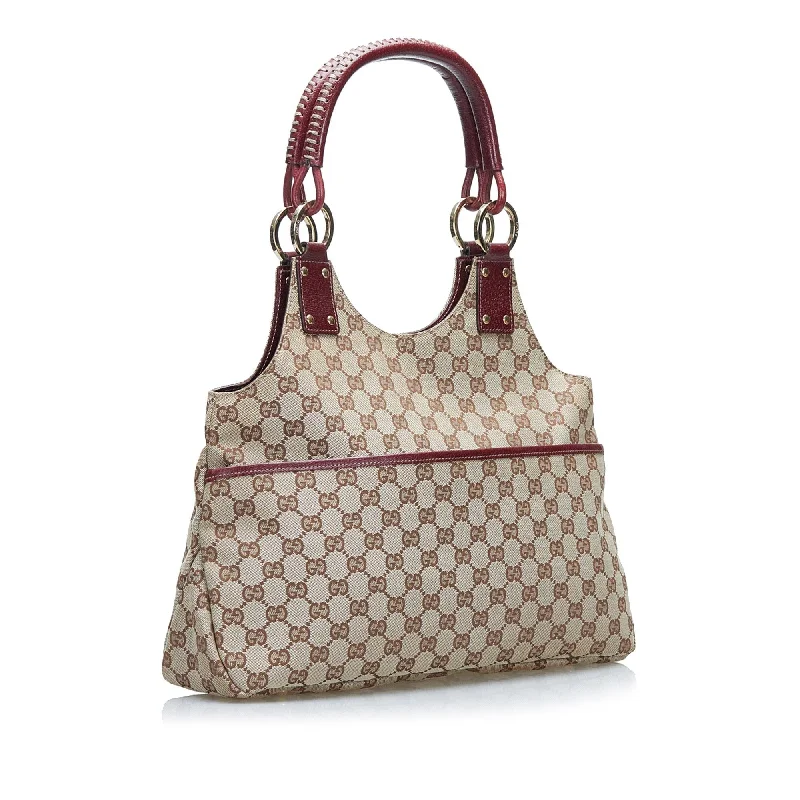 Ladies Gucci shoulder bags with a magnetic - closure flapGucci GG Canvas Handbag (z4RIcc)