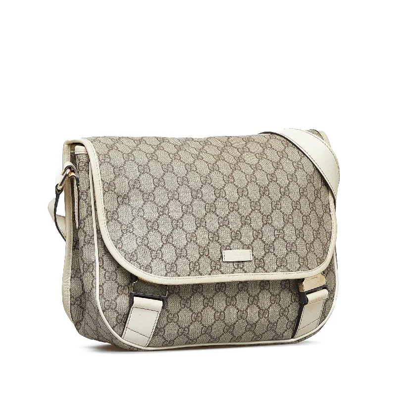 Gucci Dionysus bags for women with tiger - head claspsGucci GG Supreme Crossbody Bag (SHG-5GchCX)