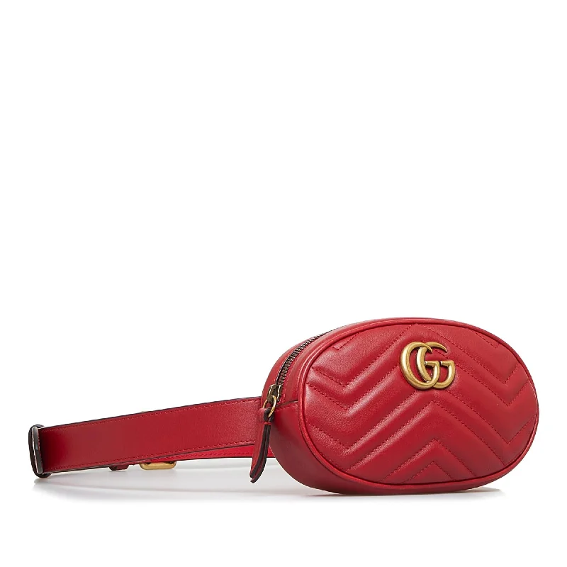 Ladies Gucci shoulder bags with a magnetic - closure flapGucci GG Marmont Matelasse Belt Bag (SHG-rueAua)