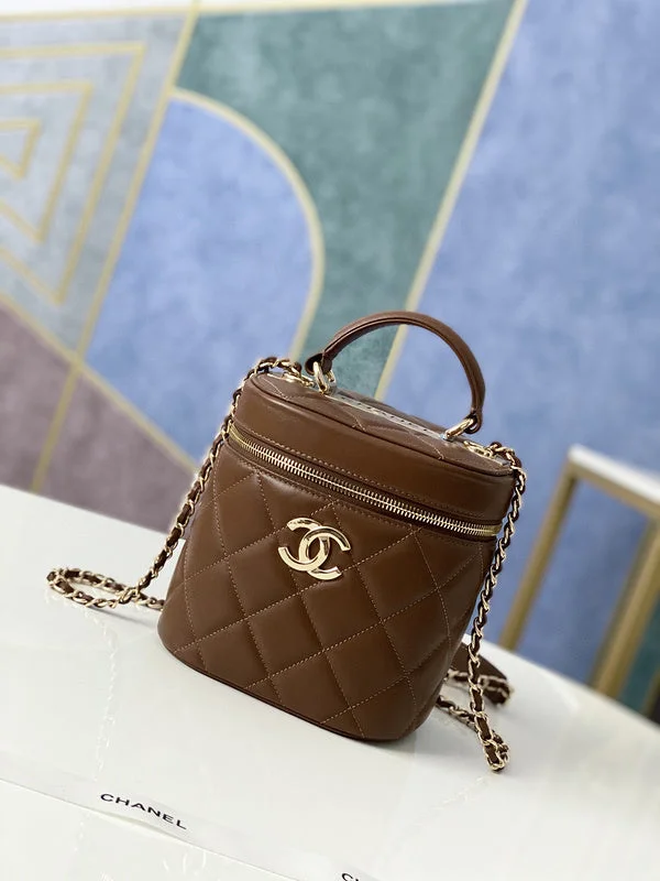 Chanel Quilted Leather Shoulder Bag for FashionistasChanel -Bags - CHL Bags - 867