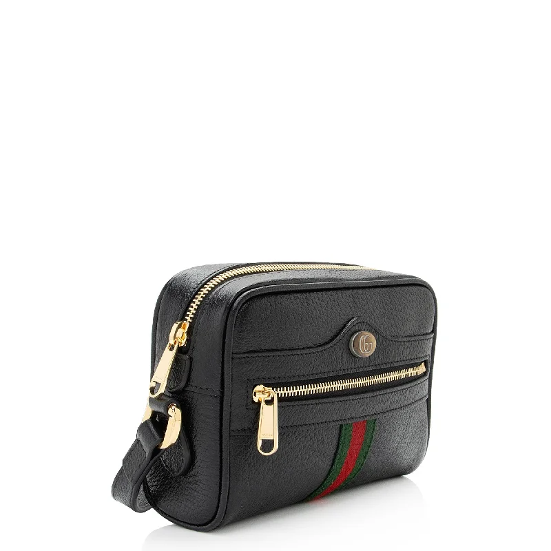 Women Gucci tote bags in GG Supreme canvas for a branded feelGucci Leather Ophidia Mini Shoulder Bag (SHF-PYJLIE)