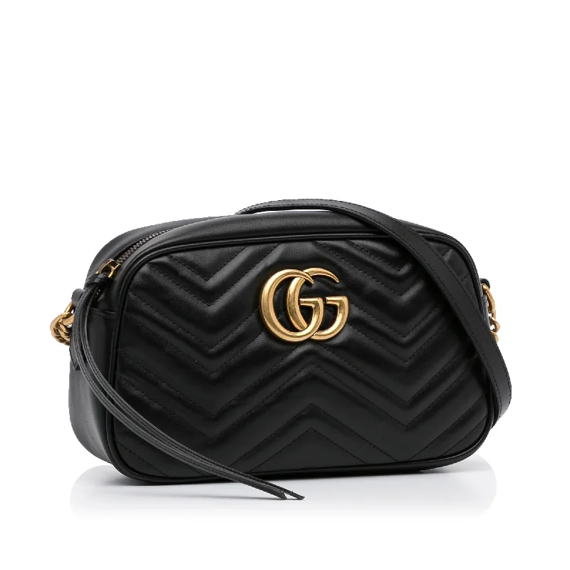 Women Gucci bags with interlocking G hardware for a classic lookGucci Small GG Marmont Crossbody Bag (SHG-DfmqKi)