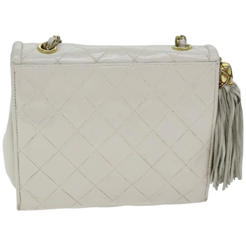 Chanel Luxury Handbag for High - End EventsCHANEL Chain Shoulder Bag Lamb Skin White CC  bs14403