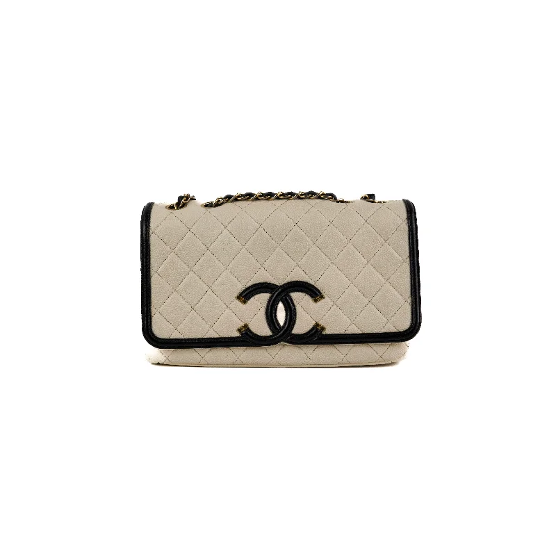 Chanel Designer Handbag with Unique DesignChanel Filigree Caviar Flap Cream