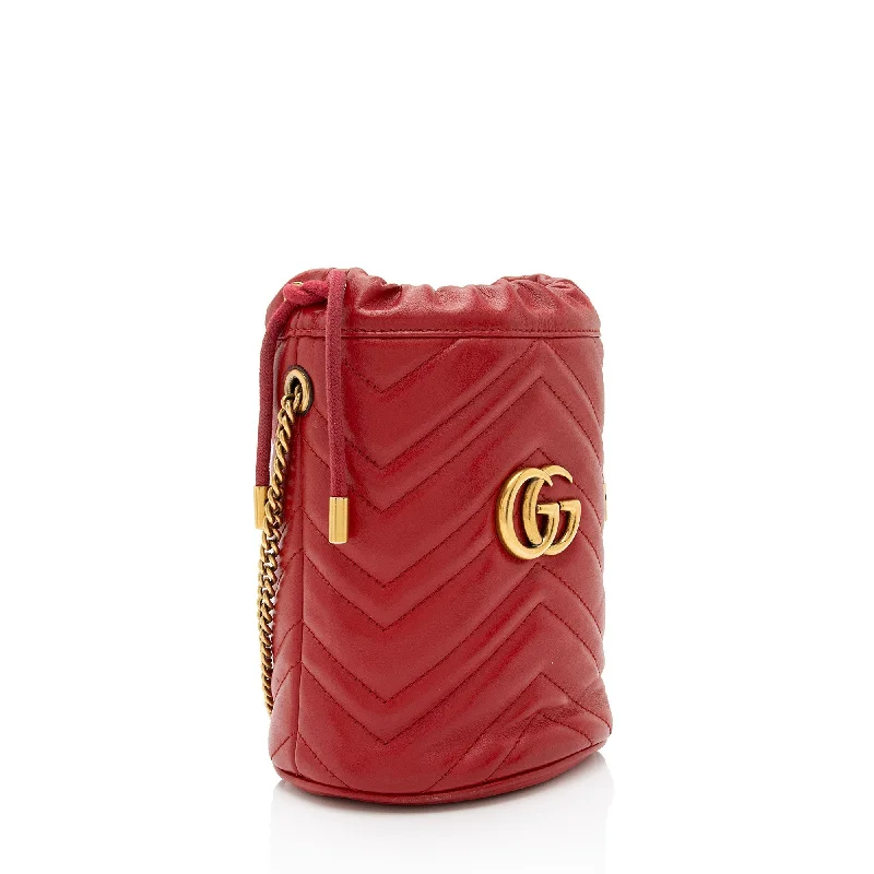 Gucci crossbody bags for women with adjustable leather strapsGucci Matelasse Leather GG Marmont Mini Bucket Bag (SHF-T9mlN1)