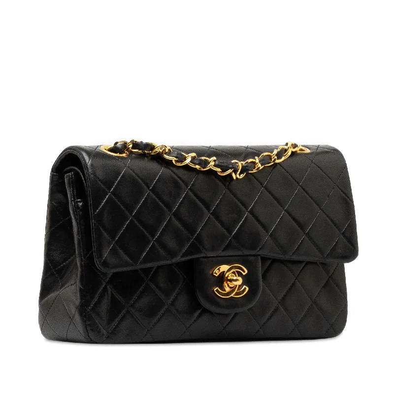 Chanel Black Handbag for Business MeetingsChanel Small Classic Lambskin Double Flap (11wp3X)