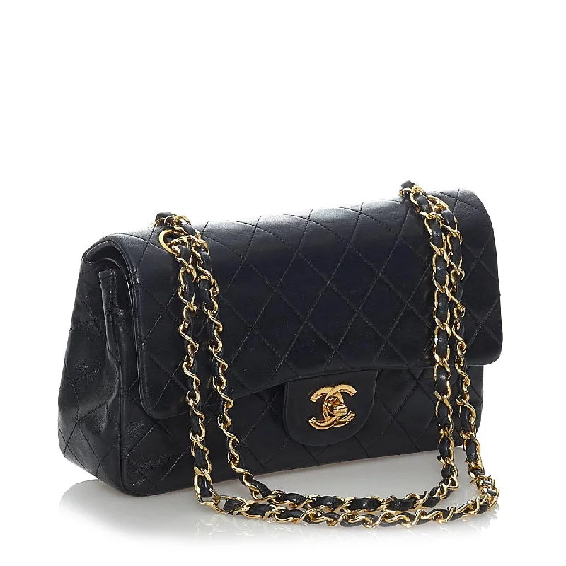 Chanel Quilted Leather Shoulder Bag for FashionistasChanel Small Classic Lambskin Double Flap (37868)