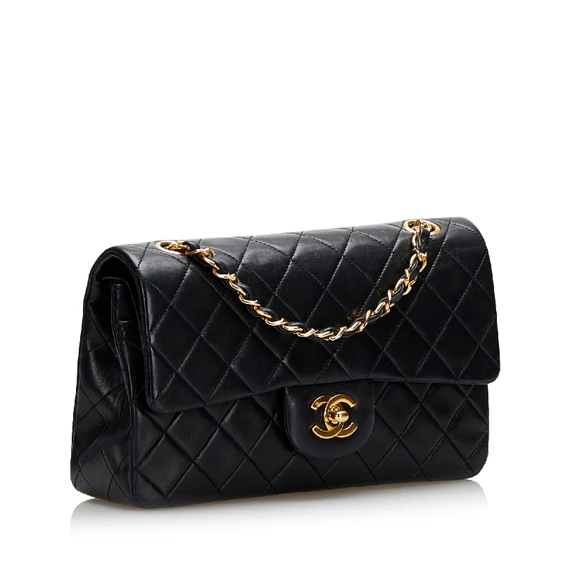 Chanel Quilted Leather Shoulder Bag for FashionistasChanel Small Classic Lambskin Double Flap (Bfeqyq)