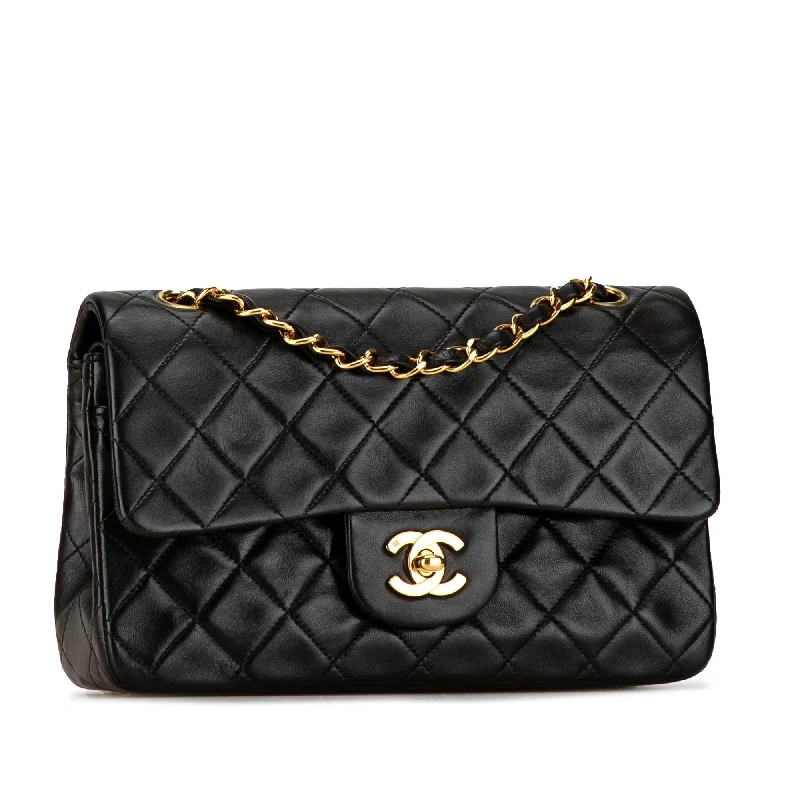 Chanel Quilted Leather Shoulder Bag for FashionistasChanel Small Classic Lambskin Double Flap (PD17B9)