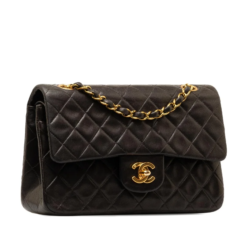 Chanel Lightweight Handbag for Daily ErrandsChanel Small Classic Lambskin Double Flap (XcXBzG)