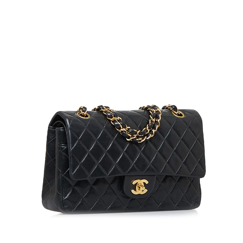 Chanel Medium Tote Bag for Office LadiesChanel Small Classic Lambskin Double Flap (xDZTrO)