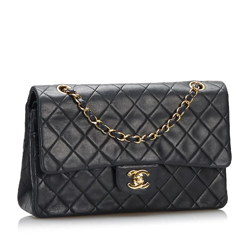 Chanel Small Crossbody Bag for TravelChanel Small Classic Lambskin Single Flap (XnXqkP)