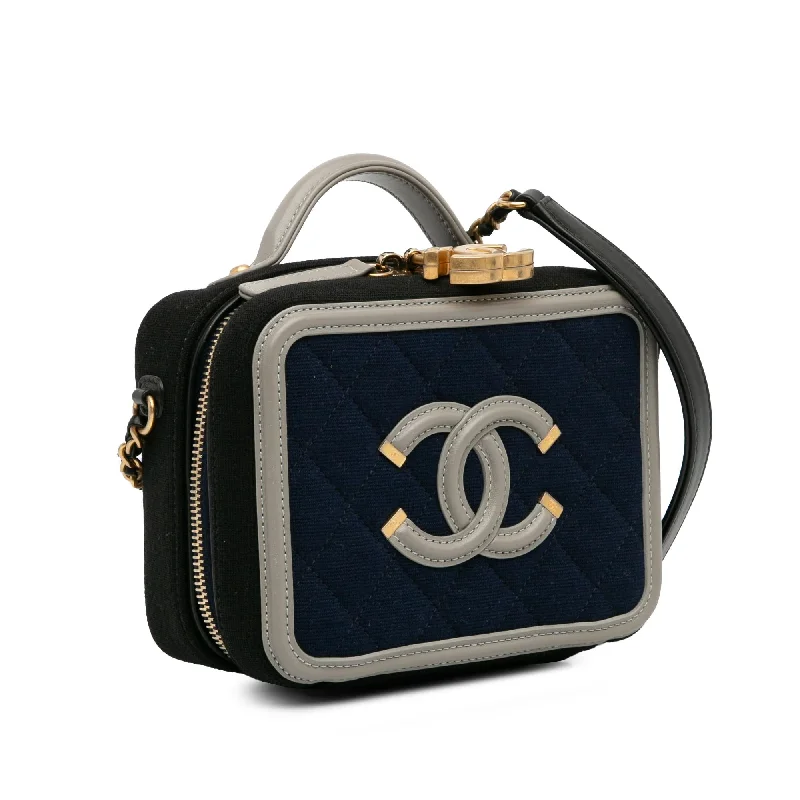 Chanel Limited Edition Handbag for CollectorsChanel Small Jersey CC Filigree Vanity Case (BKQMVd)