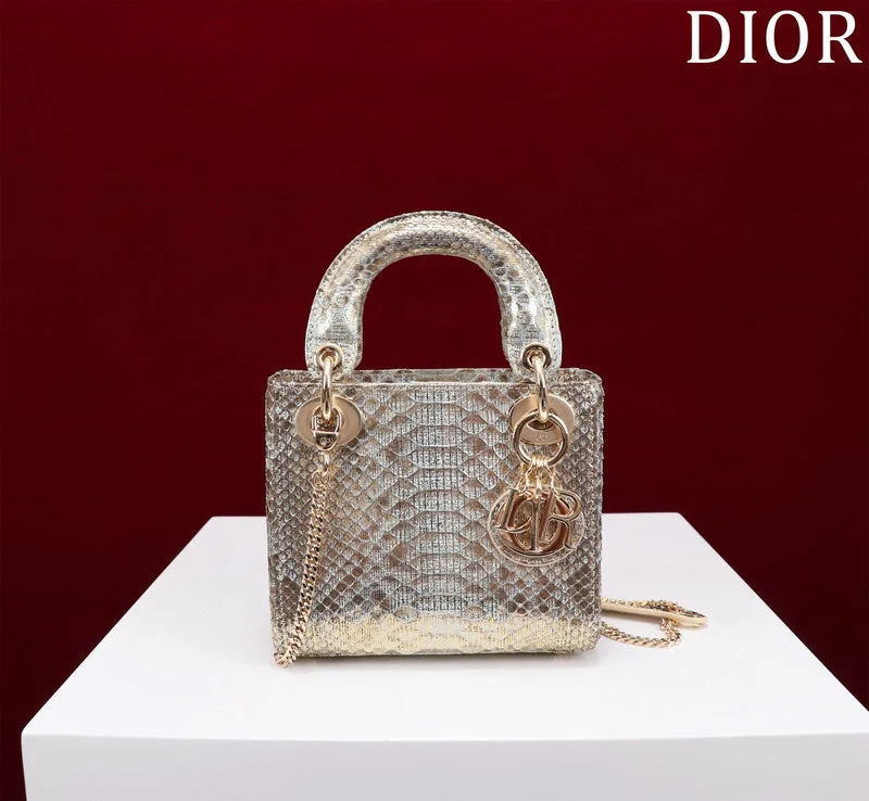 Christian Dior Saddle bags with a distressed leather finishBC - Dior Bags - 980