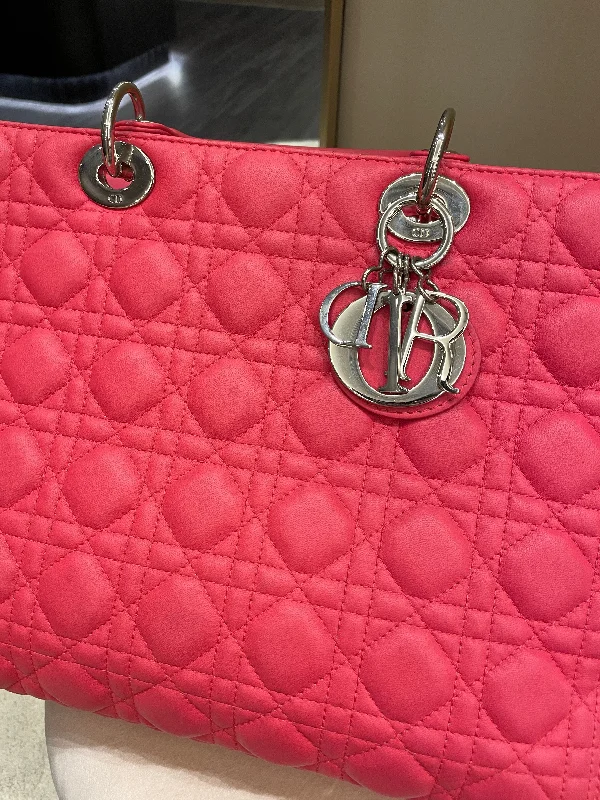 Christian Dior handbags with a snap - button closure and a decorative buckleDior Lady Dior Large Melon Pink Lambskin