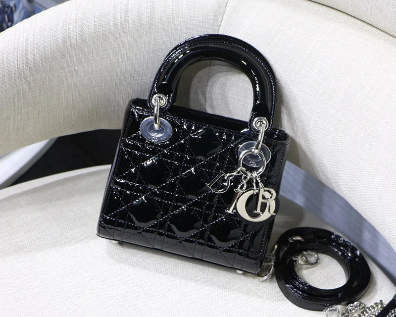 Christian Dior handbags with a detachable mirror for on - the - go touch - upsWF - Dior Bags - 294