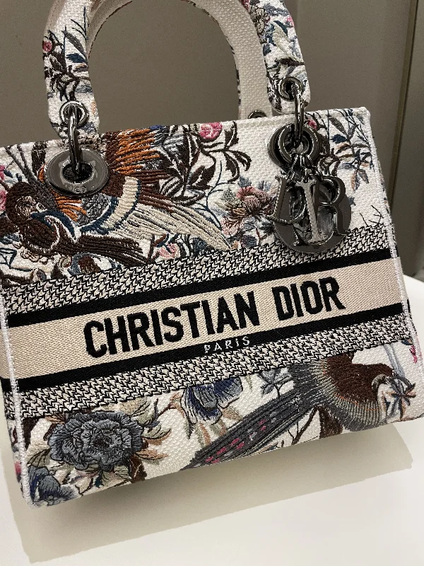 Christian Dior tote bags with a printed Dior logo on the frontDior Lady Dior Lite Floral Embroidery