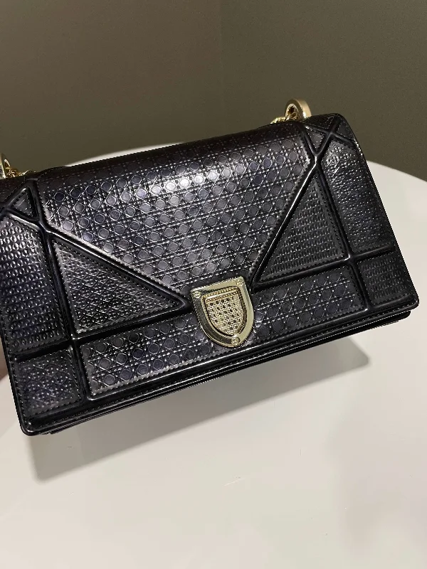 Christian Dior bags with a zip - top closure and multiple compartmentsDior Diorama Bag Midnight Glazed Calf